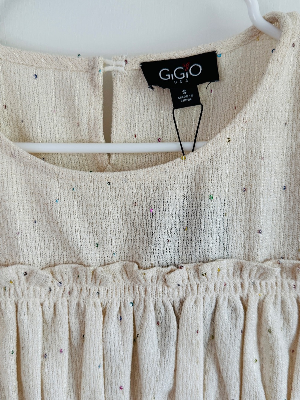 Gigio Oatmeal Gold Metallic Sequin Cream Woven Smocked Peplum Blouse Puff Sleeve - Picture 3 of 4
